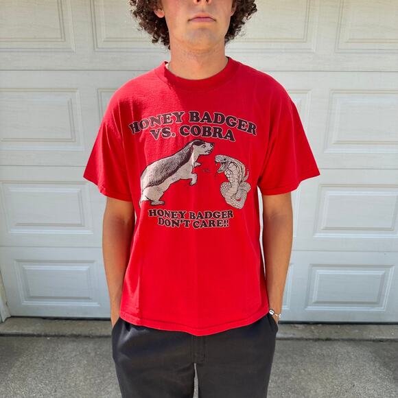 Men's YouTube Meme "Honey Badger Don't Care" Tee Size L - Picture 1 of 6